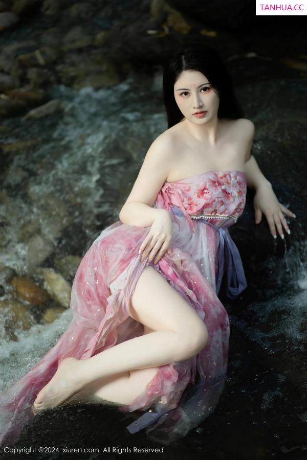 陈诗诗 诗诗 [XiuRen]高清写真图 2024.09.02 No.9100 诗诗kiki 美臀性感第27张图片